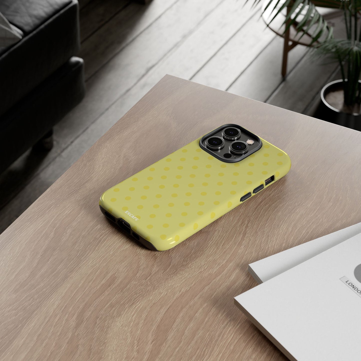 Lunares yellow iPhone
